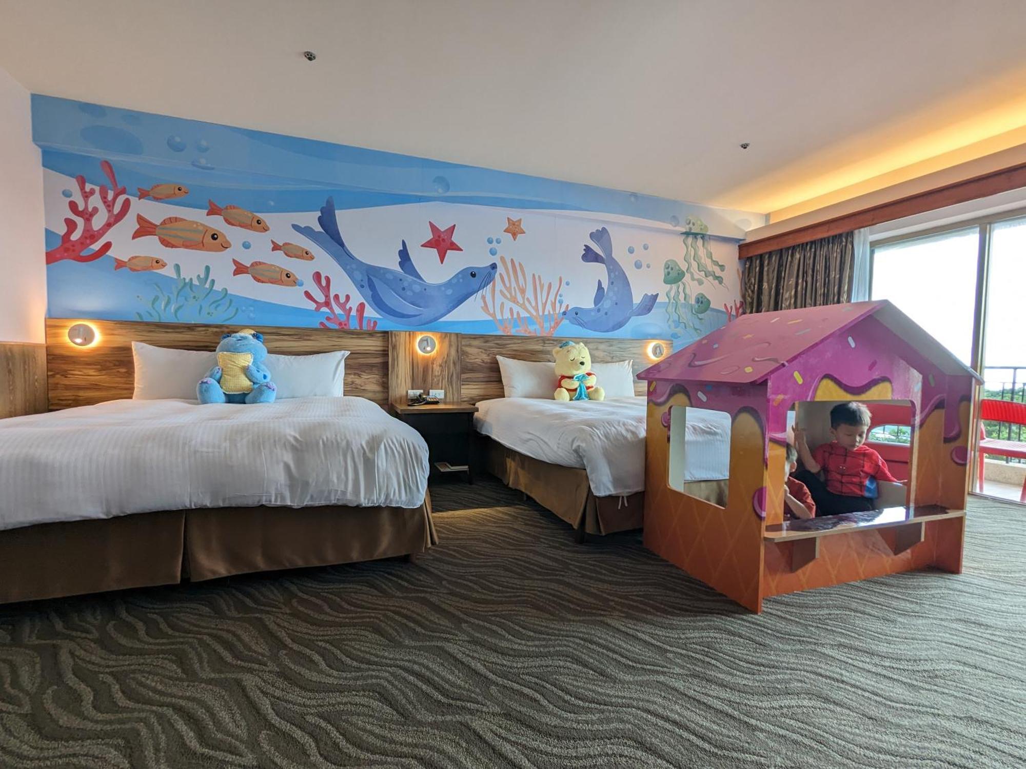 Howard Beach Resort Kenting Exterior foto Family room